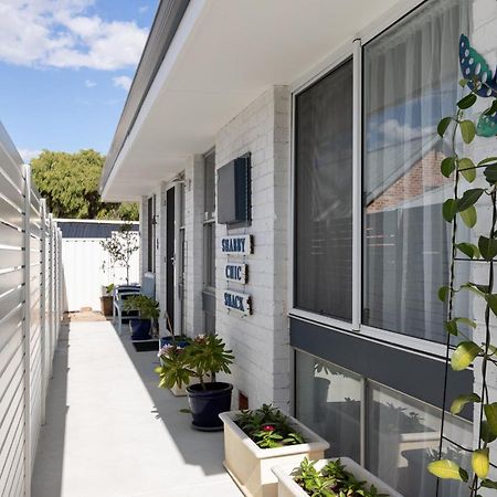 Shabby Chic Shack - 2 Bedroom Beach Cottage Yanchep Eksteriør bilde